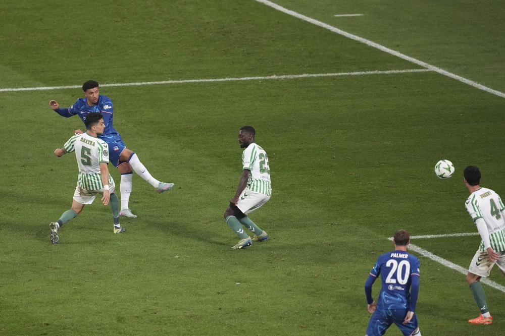 本轮欧预赛最佳阵容：萨内、格纳布里入围